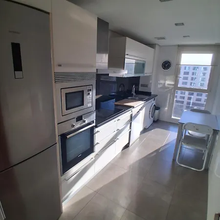 Apartamento Nuevo Mestalla Valencia - Minimo 10 Noches * Валенсия
