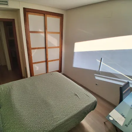 Cortes Valencianas Apartmán *